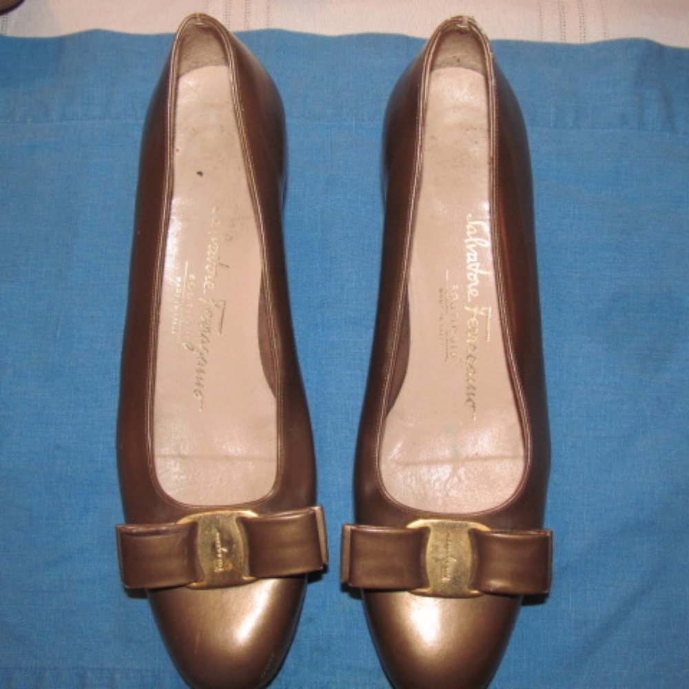 7.5N Vintage Ferragamo
